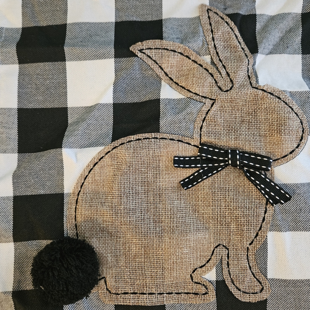 Easter Table runner - Picture 3 of 4